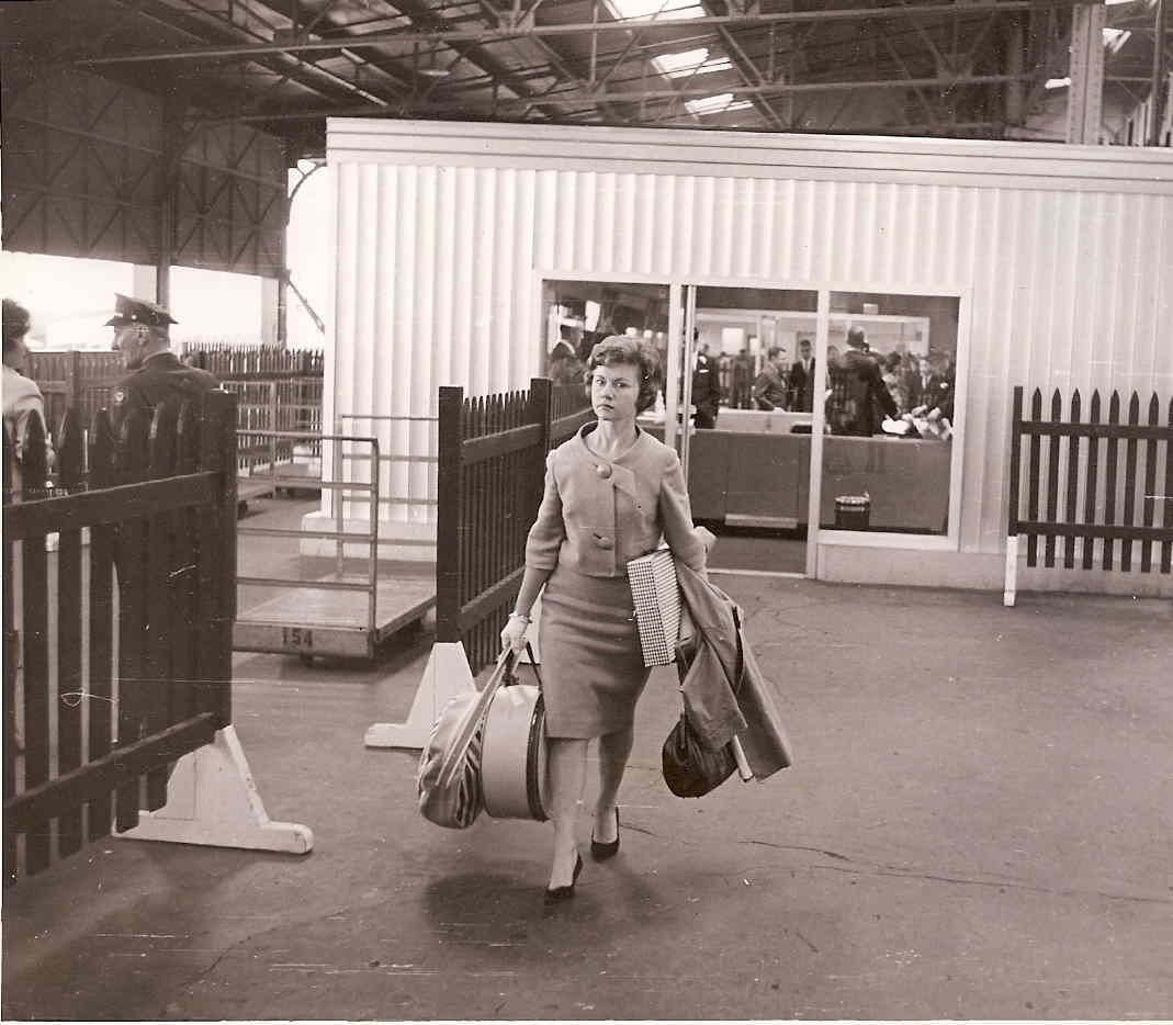 Bethyl Davis Wood 1962